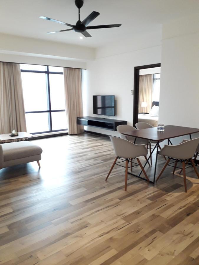 Golden Dream Service Suite At Times Square クアラルンプール エクステリア 写真
